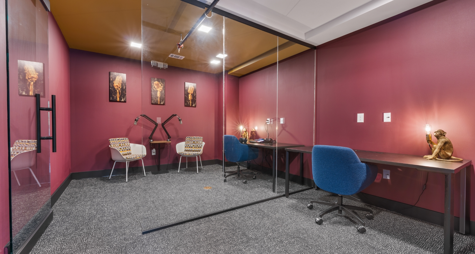 Podcast room