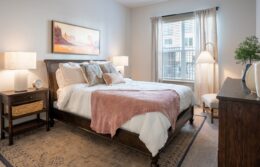 bedroom with queen sized bed